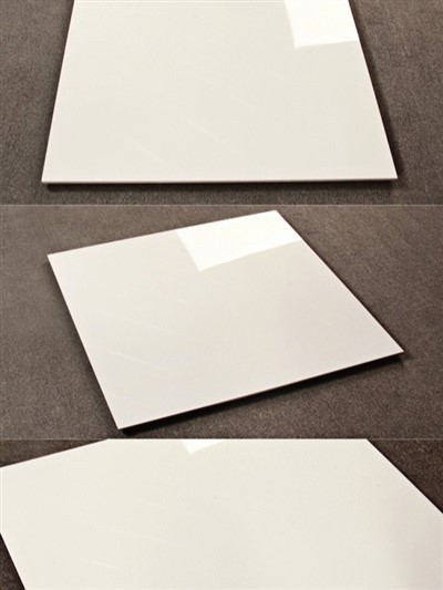 Baltas nanokristalizētas vannas istabas darba virsmas